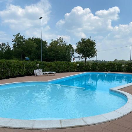 La Lanterna - Appartamenti In Residence Con Piscina 데센자노델가르다 외부 사진