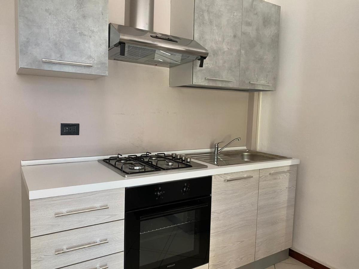 La Lanterna - Appartamenti In Residence Con Piscina 데센자노델가르다 외부 사진